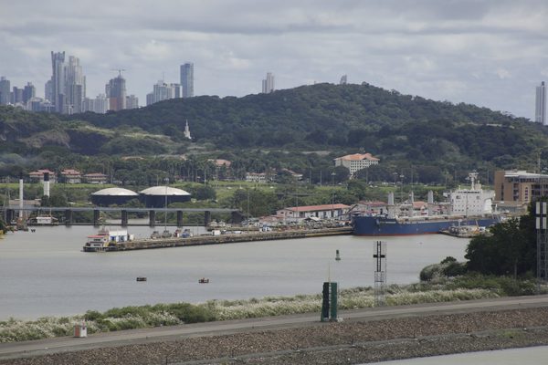 El Canal de Panamá publica mensualmente las reducciones de CO2 de sus clientes - MarketData