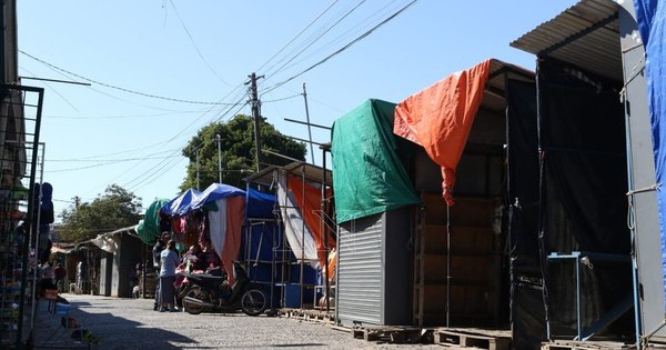 La Nación / COVID-19 convierte en pueblo fantasma una localidad paraguaya fronteriza con Argentina