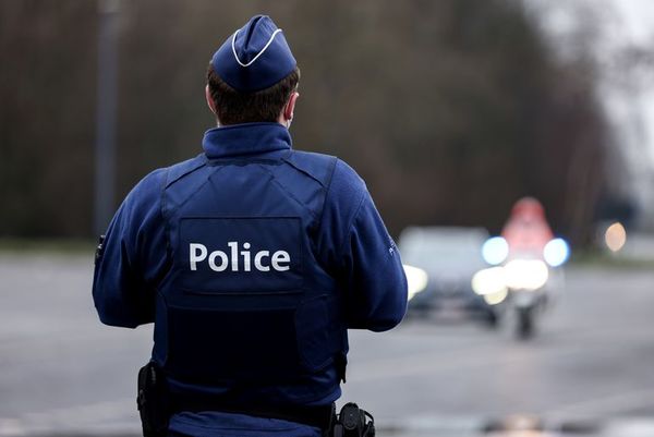 Francia cierra sus fronteras a los países exteriores a la UE “salvo motivo imperioso” - Mundo - ABC Color