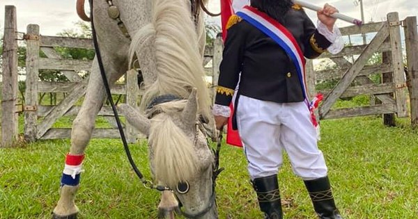 La Nación / Apasionado de la historia, un niño celebró su cumpleaños vestido como el mariscal López
