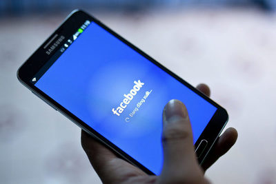 Redes sociales en América Latina son escenario de radicalización política - MarketData