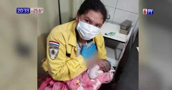 ¡Loable! Bebé nació en una ambulancia y voluntaria lo amamantó | Noticias Paraguay