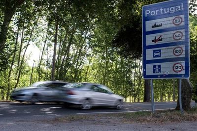 España y Portugal restablecen controles fronterizos hasta el 10 de febrero - Mundo - ABC Color