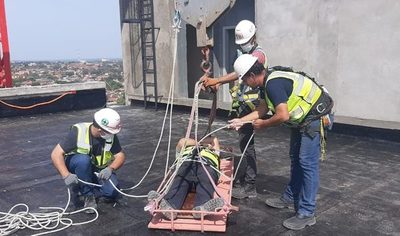 Capacitaron en rescates y emergencias a técnicos de las Oficinas de Gobierno