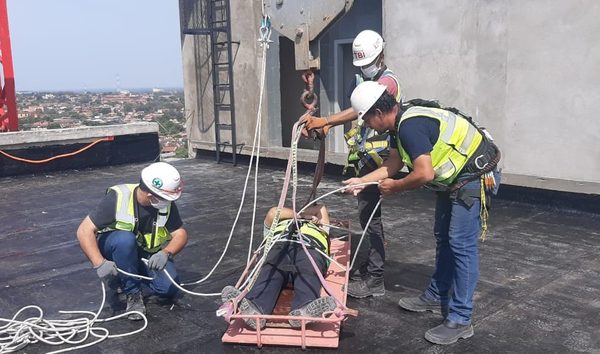Capacitaron en rescates y emergencias a técnicos de las Oficinas de Gobierno