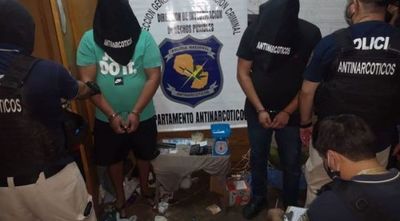 Dos conductores de Uber fueron detenidos por supuesta venta de cocaína