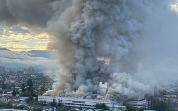 Evacúan hospital de Santiago tras incendio de gran magnitud - Megacadena — Últimas Noticias de Paraguay
