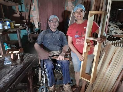 Kuña mbarete: Se encargó de la carpintería para sacar adelante a su familia