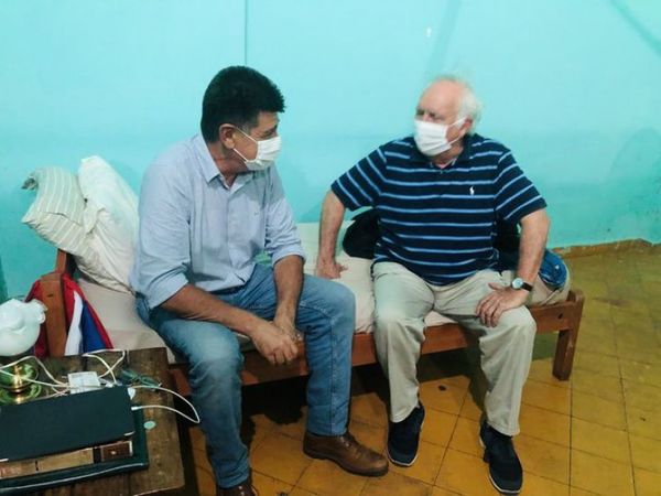 Alegre recibió la visita de Tito Saguier y destacó su ejemplo de resistencia