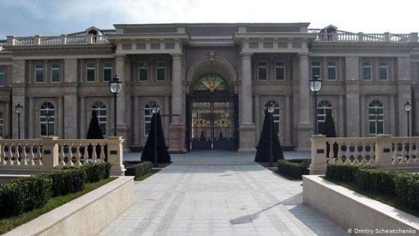 Un multimillonario dice ser el propietario del palacio de Putin