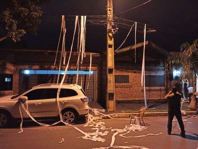 Directorio del PLRA pide masiva adhesión a manifestación para exigir destitución de Sandra Quiñonez e intiman a miembros del TEI - Nacionales - ABC Color