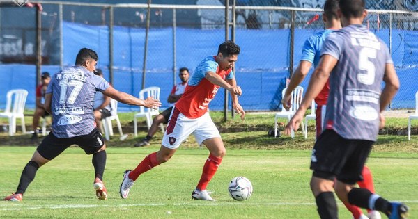 La Nación / Cerro se presentó y el Kelito triunfó