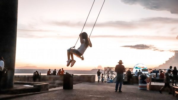 Invitan a las familias a disfrutar de los mejores atardeceres