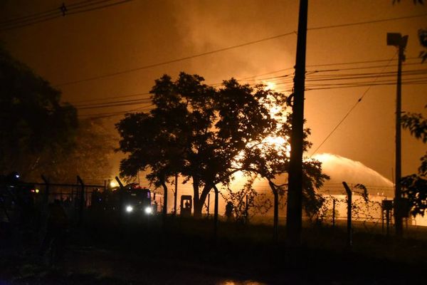 Siniestro desata dudas sobre la capacidad de reacción de Petropar - Nacionales - ABC Color