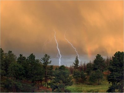 Meteorología anuncia un domingo cálido y alerta sobre tormentas