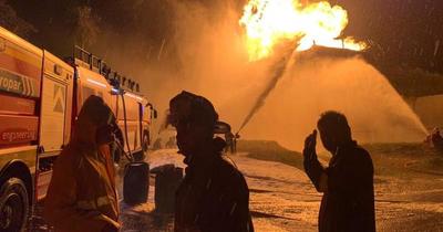 Siguen trabajando para sofocar incendio de gran magnitud en Petropar