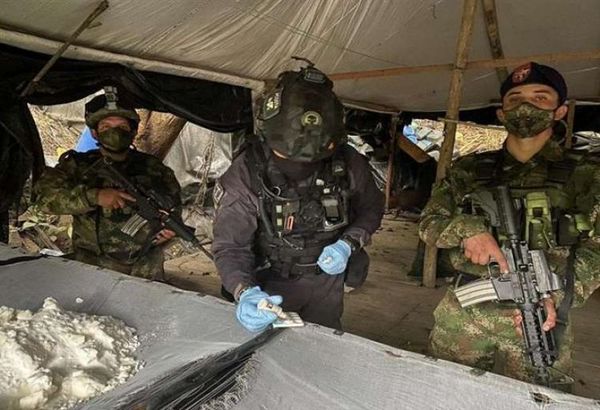 Confiscan laboratorios con casi tres toneladas de cocaína en Colombia