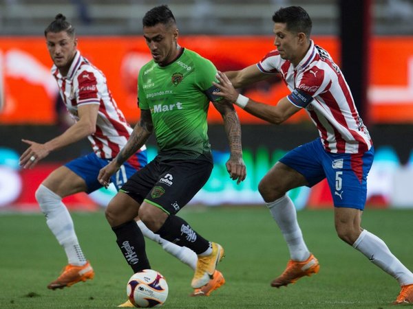 Juárez vence al Guadalajara con protagonismo total de Lezcano