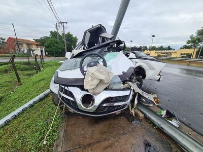 Fatal accidente sobre la autopista Ñu Guasu - Nacionales - ABC Color