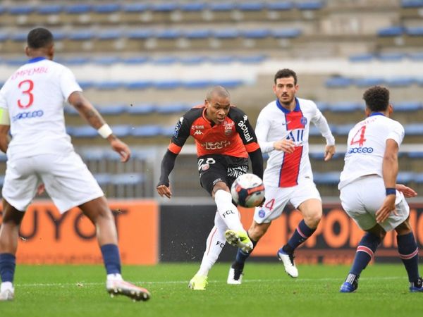 El Lorient sonroja al París Saint Germain