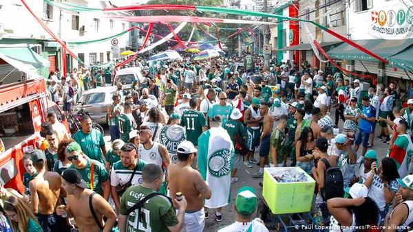Hinchas del Palmeiras desafiaron confinamiento tras ganar la Libertadores