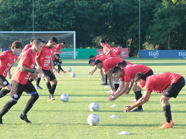 Segundo llamado de la Sub 20 - APF