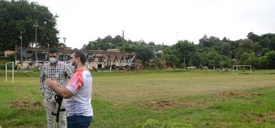 Mediante proyecto “Deporte en tu Barrio” construirán canchas en diez plazas de Ciudad del Este - ABC en el Este - ABC Color