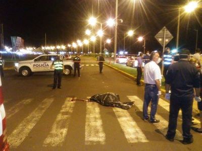 Mujer pierde la vida tras ser atropellada cerca de playa San José - Nacionales - ABC Color