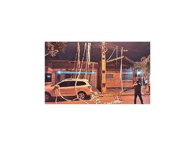 Jóvenes escrachan a Ramírez Zambonini en su domicilio
