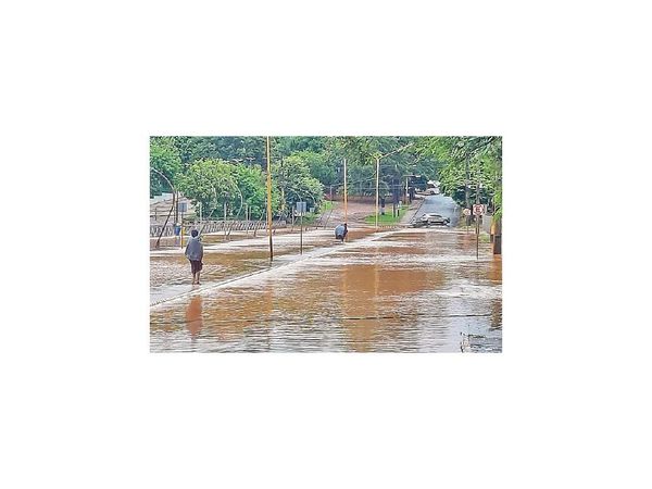 En el interior también se registraron inundaciones