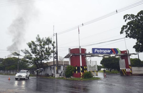 Rayo no pudo causar el incendio si el pararrayo funcionaba, según técnico - Nacionales - ABC Color
