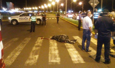 Mujer pierde la vida tras ser atropellada cerca de playa San José - Noticiero Paraguay