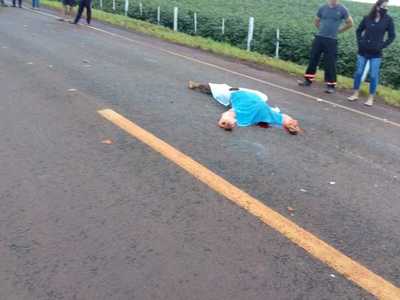 Motociclista muere atropellado por una camioneta sobre ruta PY06