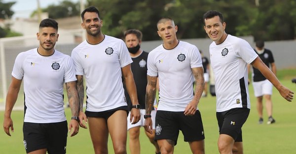 ¿Cuál sería el once titular de Olimpia para el debut?