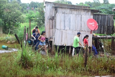 CDE: Asisten a familias afectadas por el temporal | OnLivePy