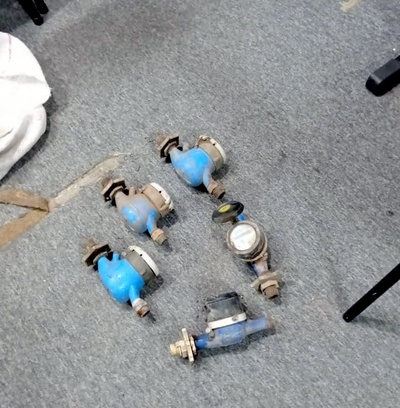 Detienen a presuntos ladrones de medidores de agua