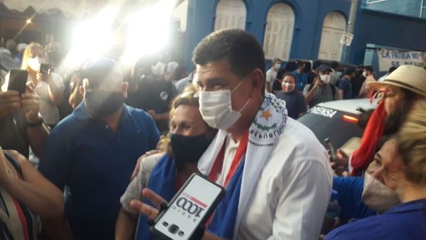 "Efraín Alegre es un símbolo", dice su esposa Miriam Irún