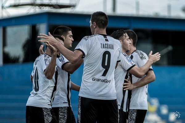 El equipo súper ofensivo que prepara Garnero para medir a Olimpia
