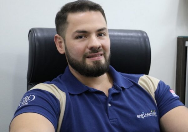Engineering vuelve a hacer ruido por precios de focos y tomas