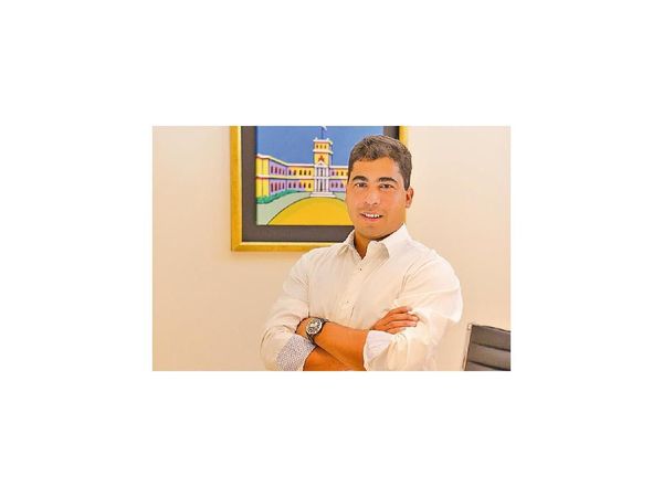 Elecciones serán oportunidad para jóvenes, dice Medina