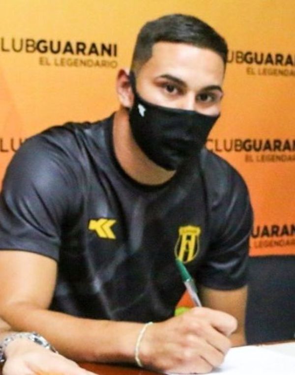 El Kelito ficha a Gustavo Navarro - Fútbol - ABC Color