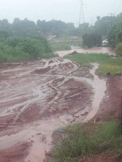 Familias del barrio 23 de octubre son las más afectadas por inundaciones