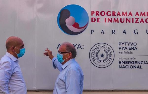 Salud prevé inmunizar a gran parte del personal de blanco, luego al grupo de riesgo