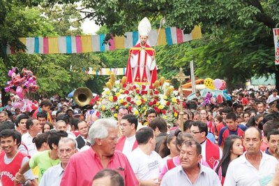 Crónica / Se cumplen 32 años de democracia en el país