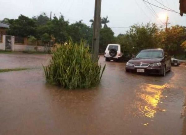 Tormenta causa estragos en Caacupé