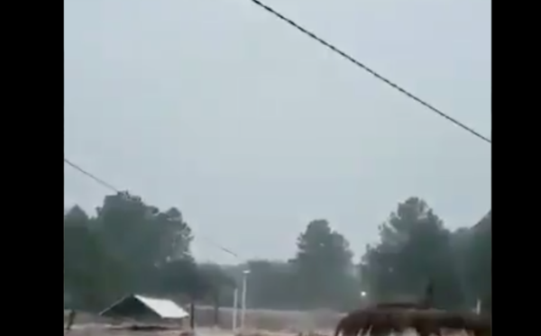 HOY / Balneario en Piribebuy queda anegado por las desbordadas aguas