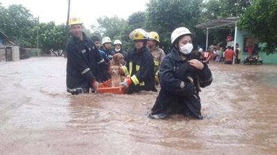 Más de 300 familias afectadas en Caacupé ante inundaciones causadas por el temporal - ADN Digital