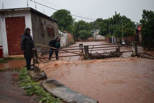 Paraguarí y Coronel Oviedo, ciudades con más cantidad de lluvia caída