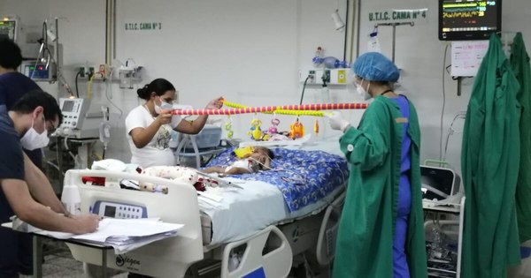 La Nación / Paciente pediátrico con AME es sometido a la asistencia respiratoria no invasiva