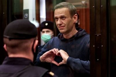 Opositor ruso Navalni condenado a casi tres años de cárcel - Mundo - ABC Color
